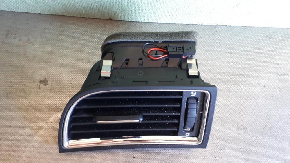 Kratka Nawiewu Skoda Superb 2 II Lewa w Konsolę FL Lift 3T0819701