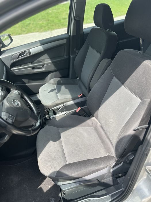 Opel Zafira 1.9 дизель, механіка 6-ст.