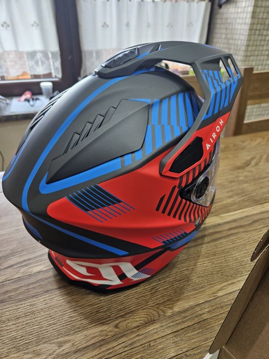 Kask Airoh Commander Boost RED/BLUE MATT