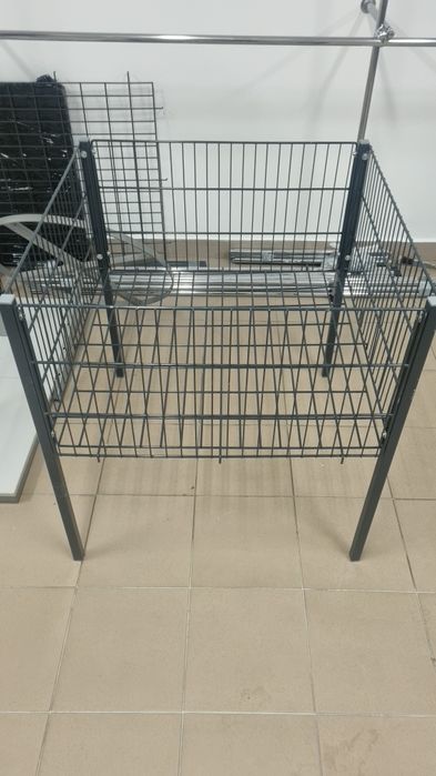 Kosze wyprzedażowe .