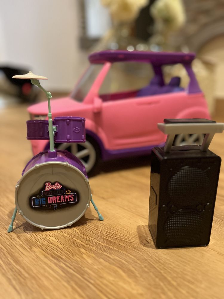 Carro Barbie musical