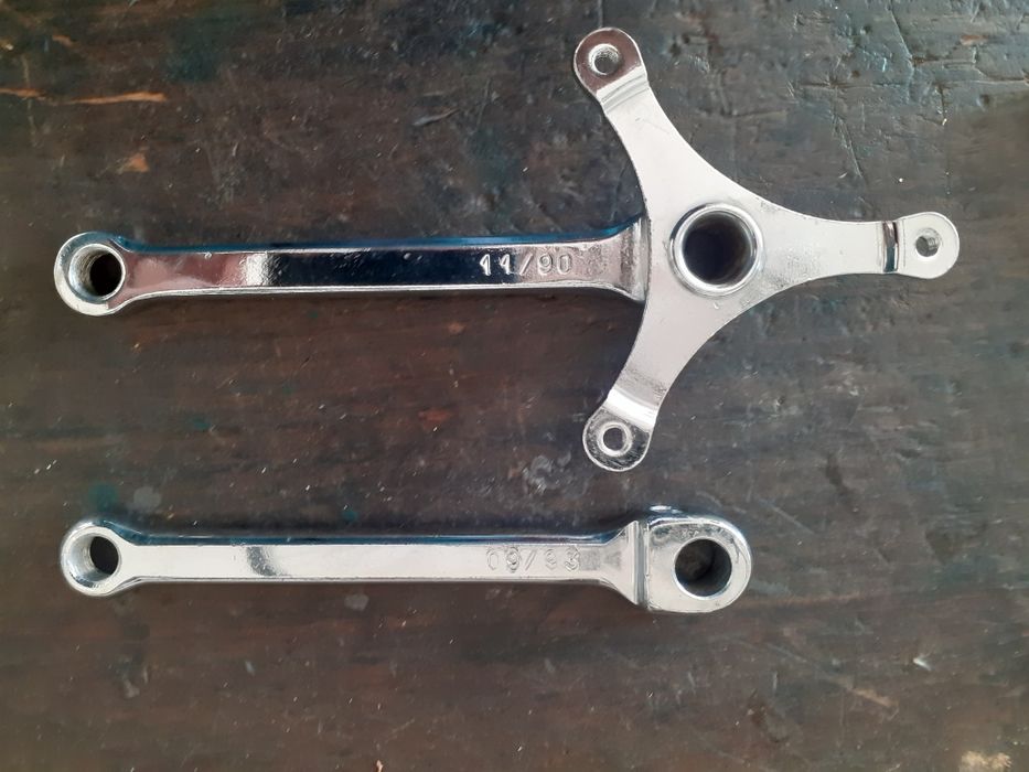 Bomba de encher pneus de pé.