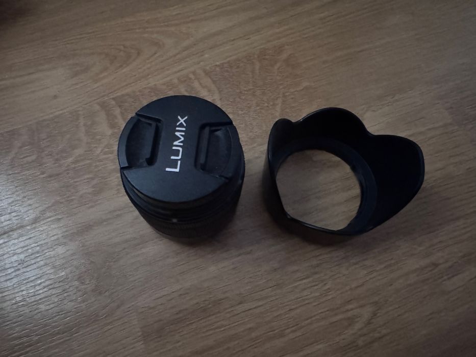 Panasonic Lumix G Vario 14–42mm f/3.5–5.6 — w idealnym stanie