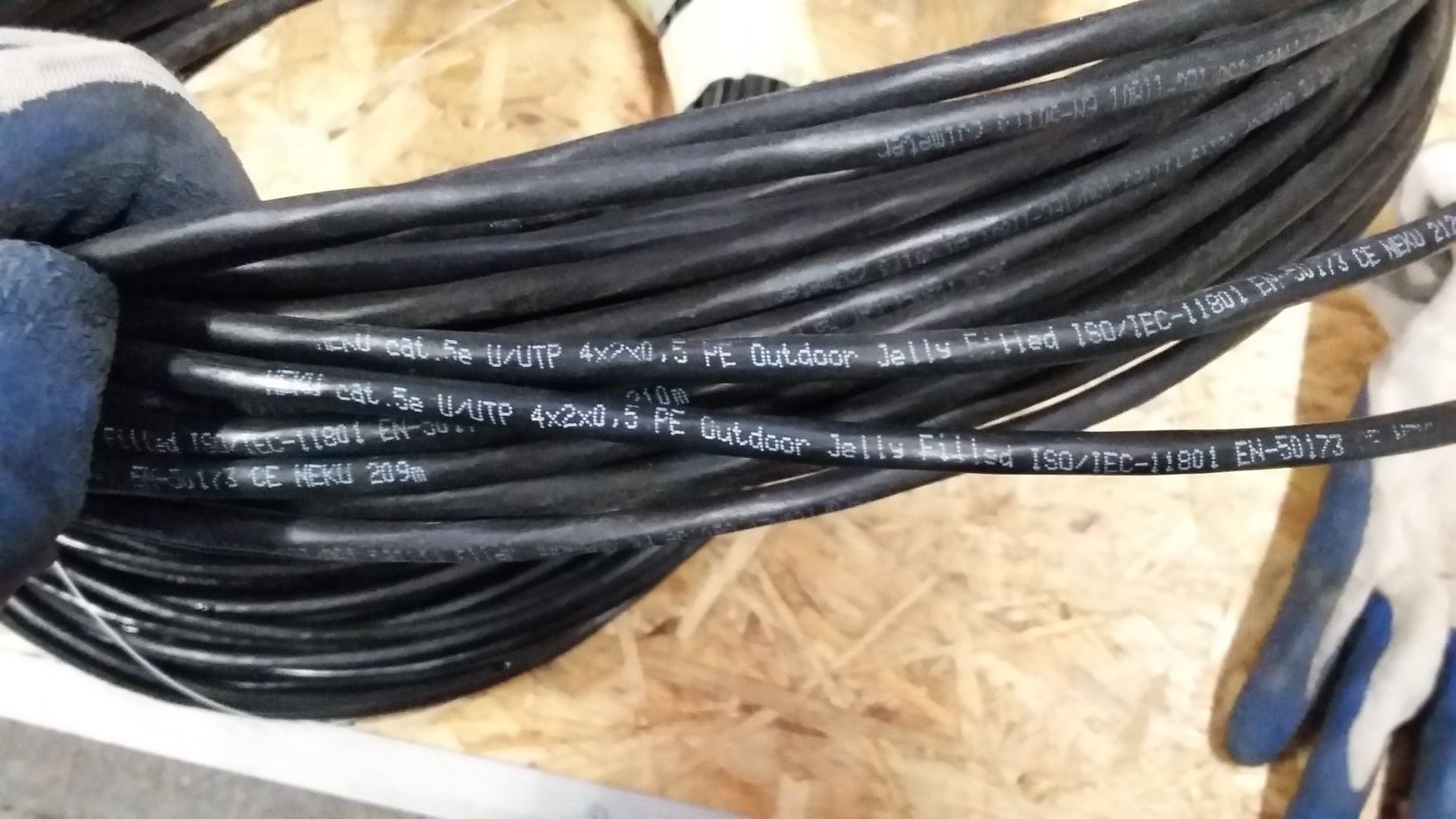 Kabel przewód domofon alarm 4x2x0,5 Novisat - 128 mb