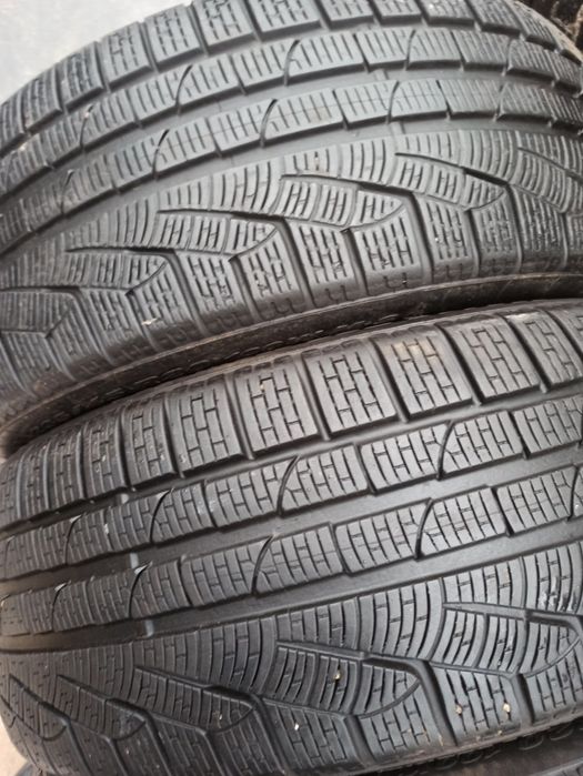 Зимняя резина 235/45 R20 Pirelli Sottozero 2