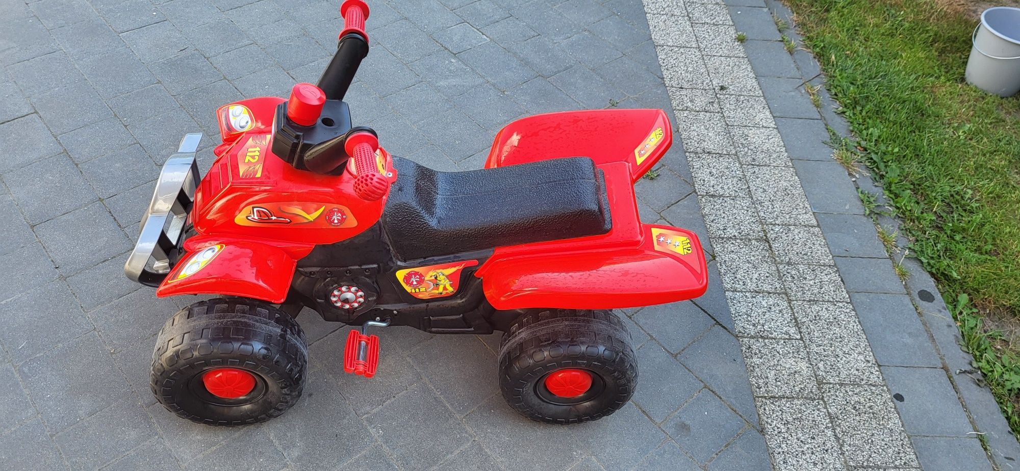 Jeździk quad strażacki