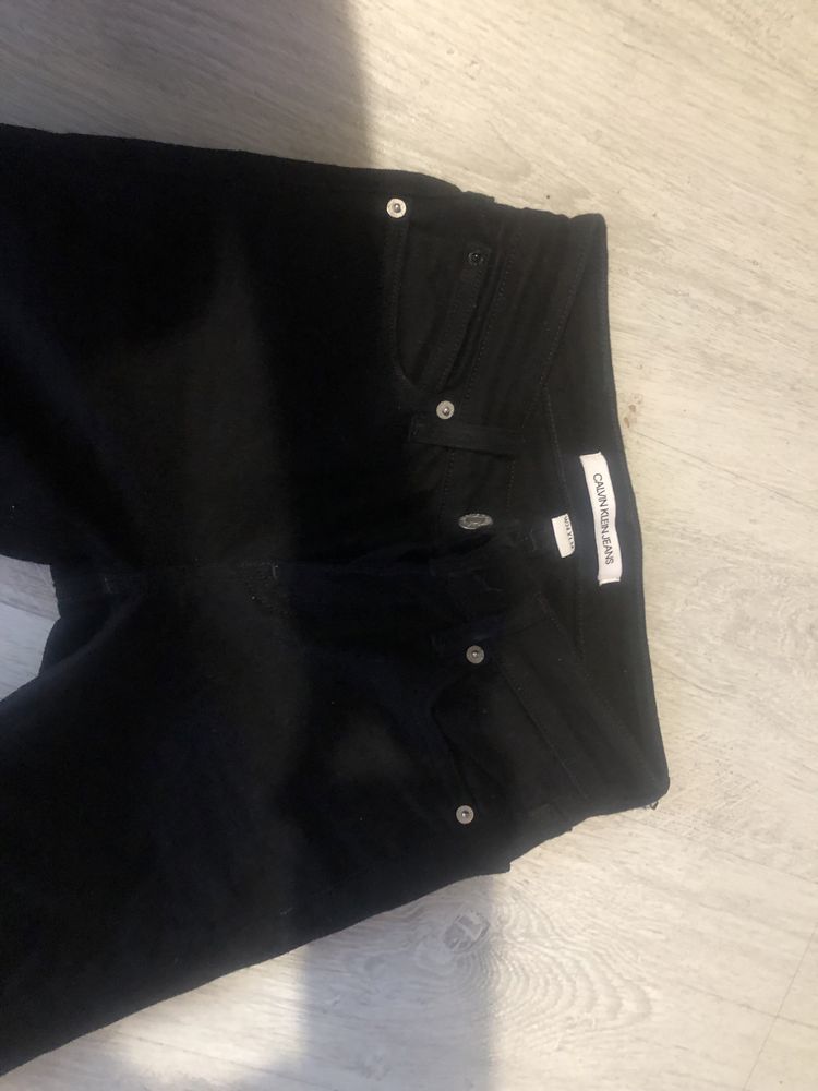 Dżinsy calvin klein