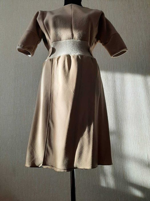 Плаття, сукня міді, тепла.