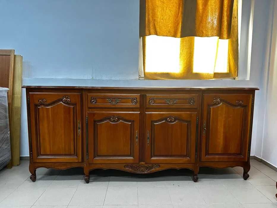 Komoda, witryna w stylu ludwikowskim. Transport cały kraj.