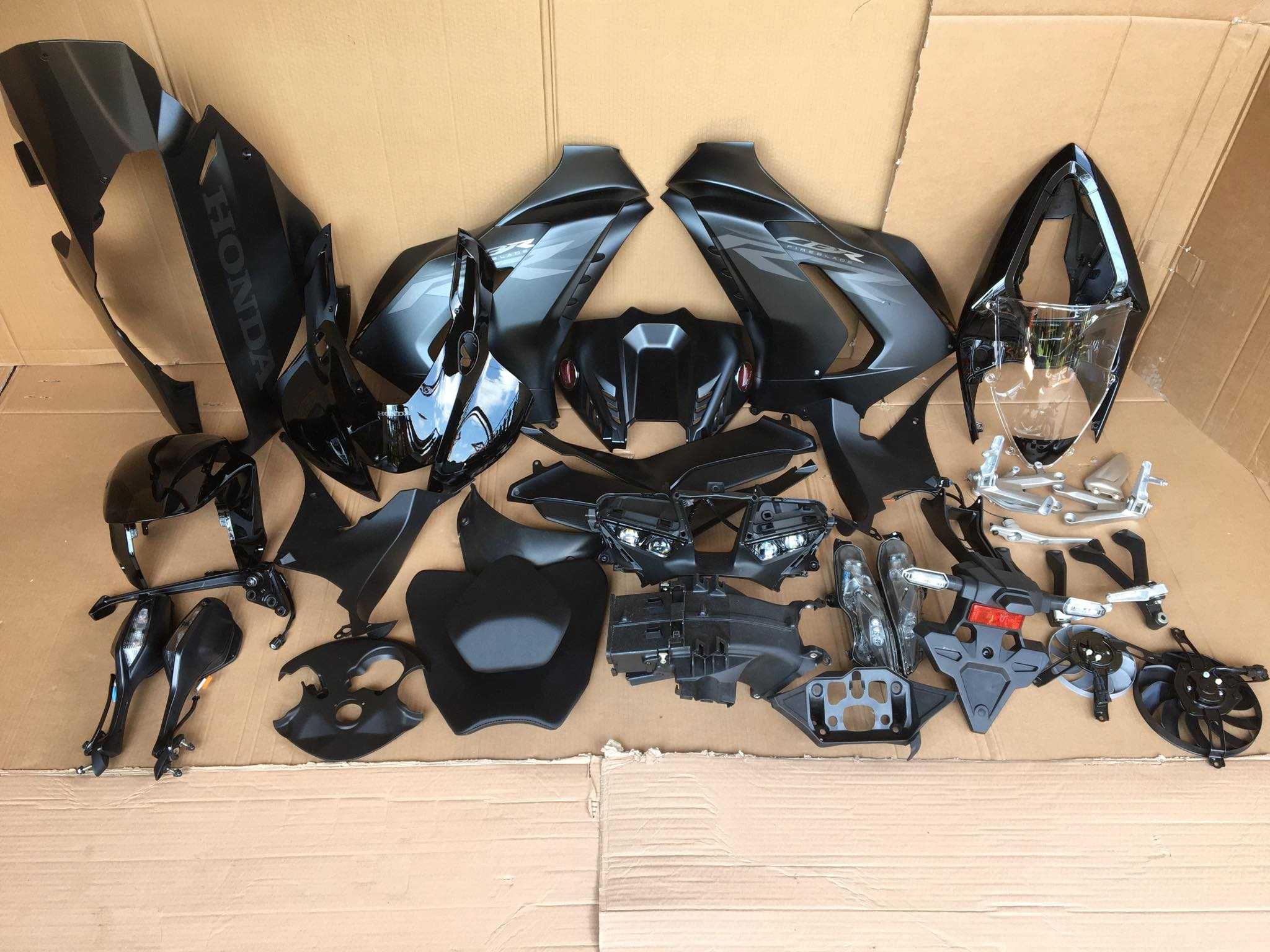 HONDA CBR 1000RR R SC82 2020 owiewki 2021 lampa set lusterko siedzenie