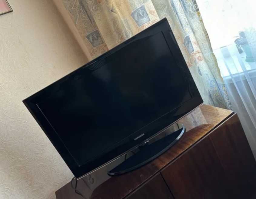 Телевізор Samsung 32 дюйми
