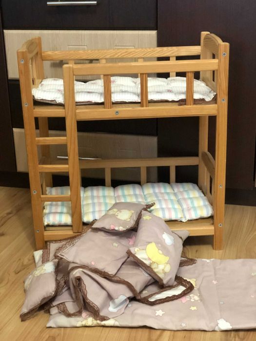 Продам для ляльки двоповерхове ліжко