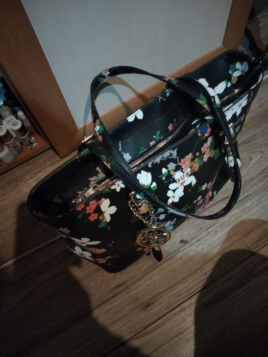 Torebka damska Guess duża