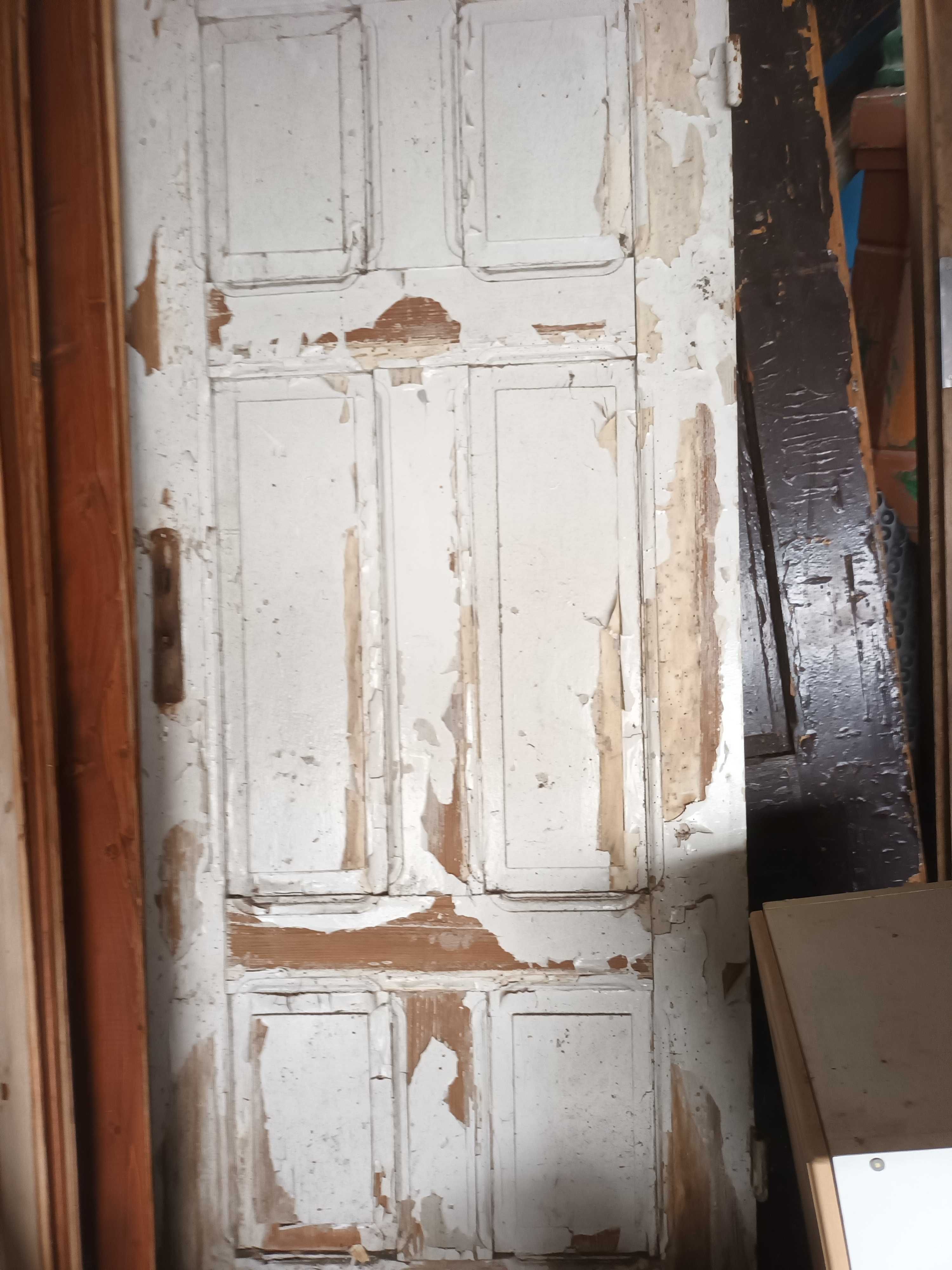 Stare drzwi okna drewniane