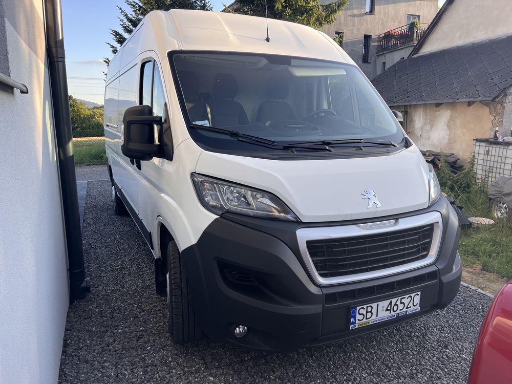 Wynajem bus Vivaro Trafic Boxer Jumper Ducato