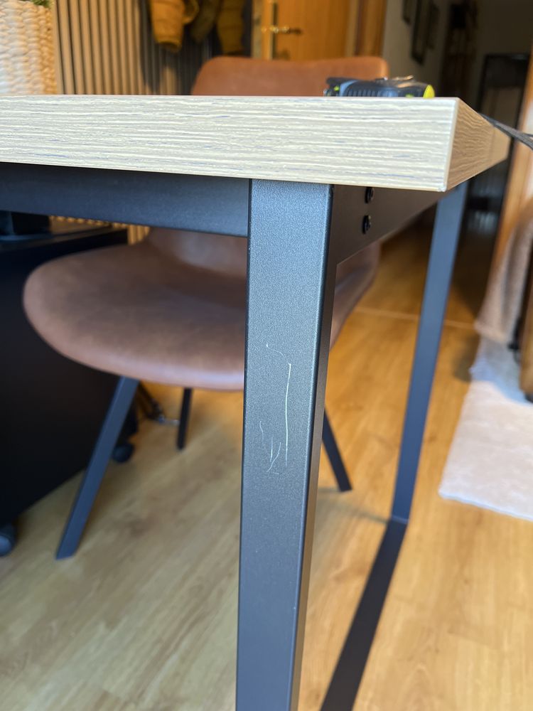 Conjunto Mesa + 2 Cadeiras