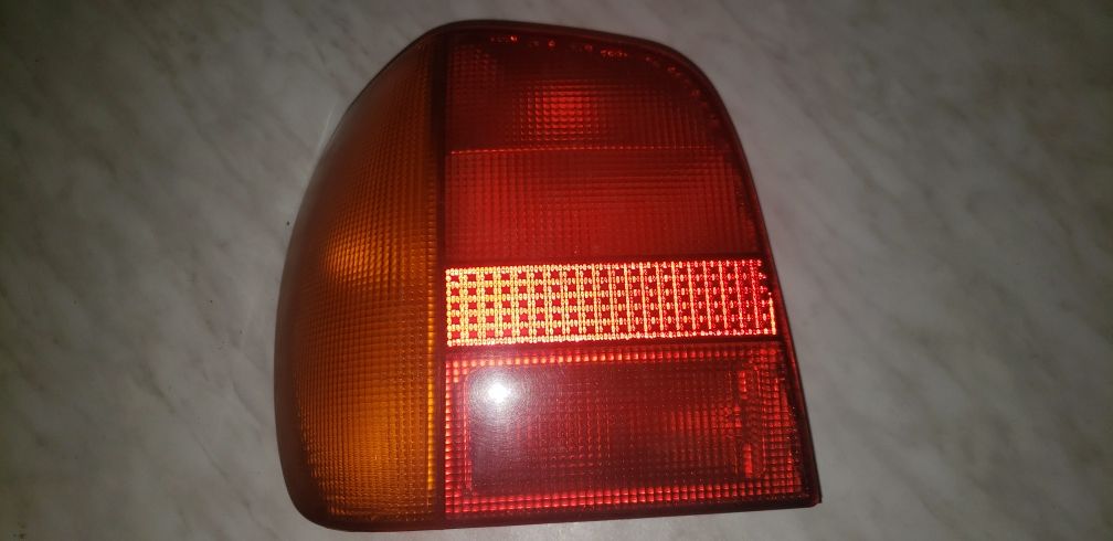 Lampa tylna lewa VW POLO  6N