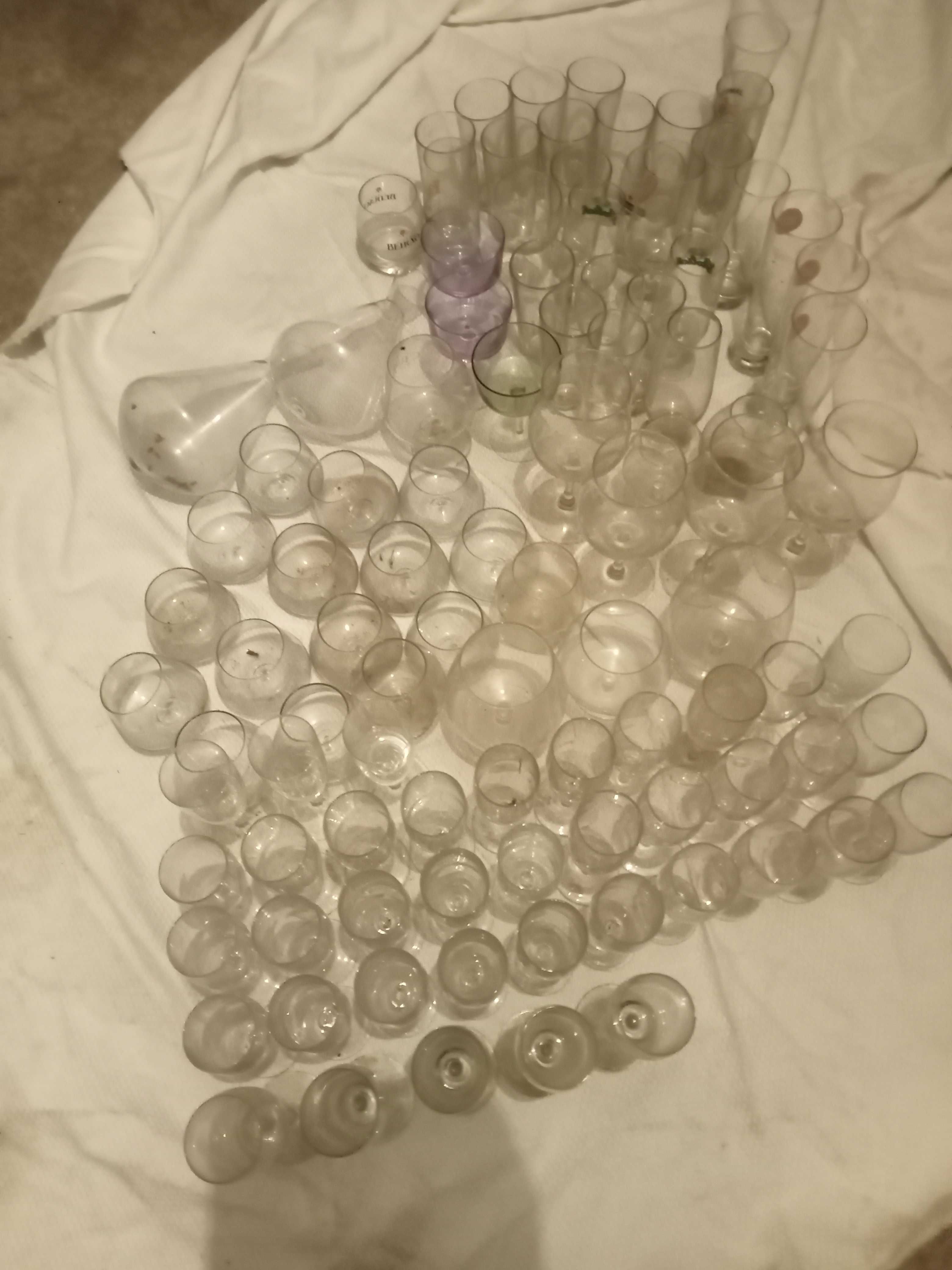Conjunto de copos e diversos