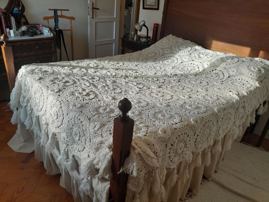 Colcha de Cama Casal Bordado à mão