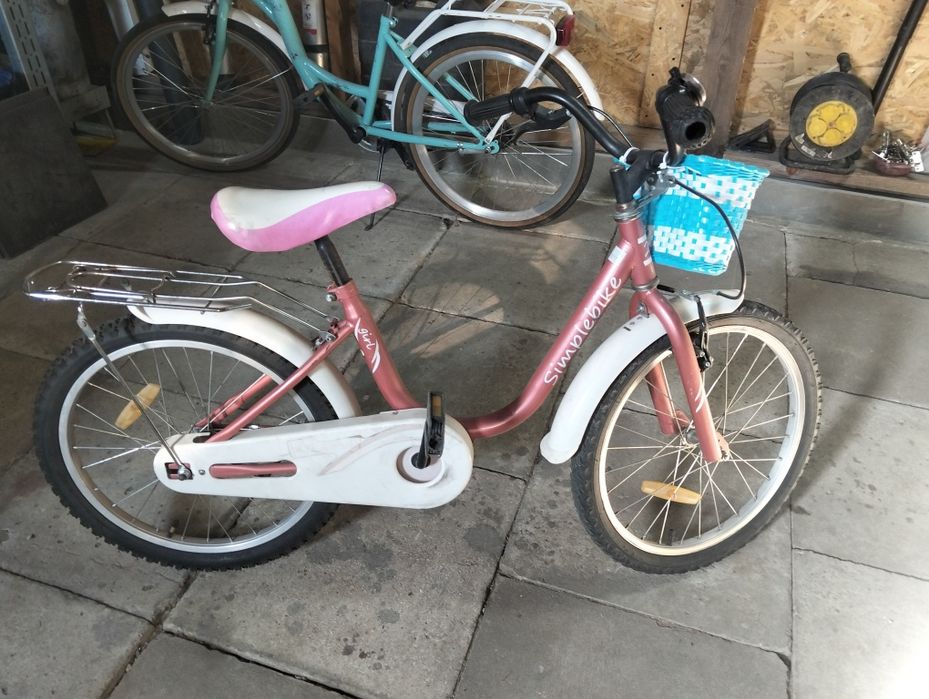 Rower dziewczęcy koło 20"