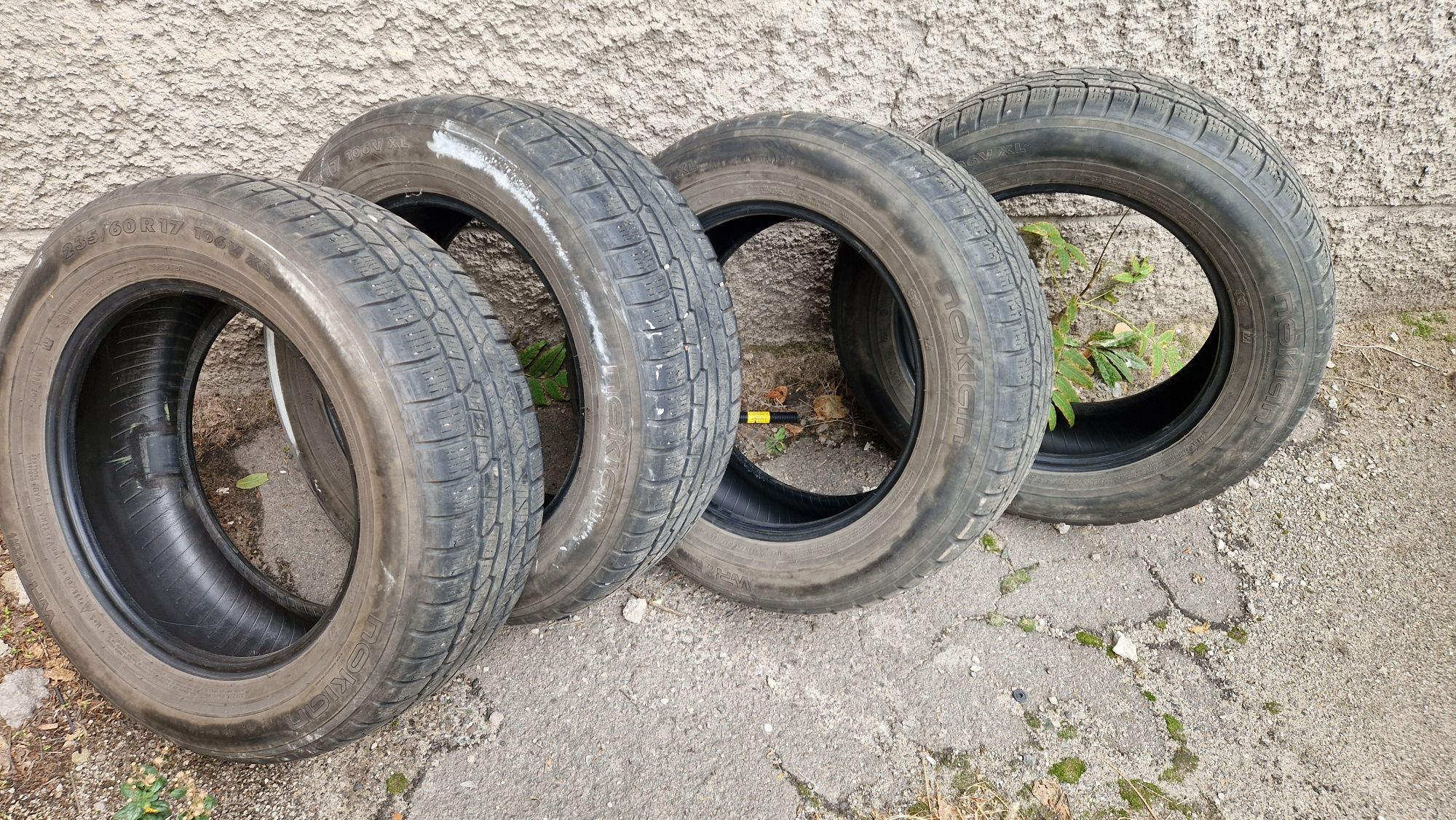 Шины Nokian 235/60r17 зимние