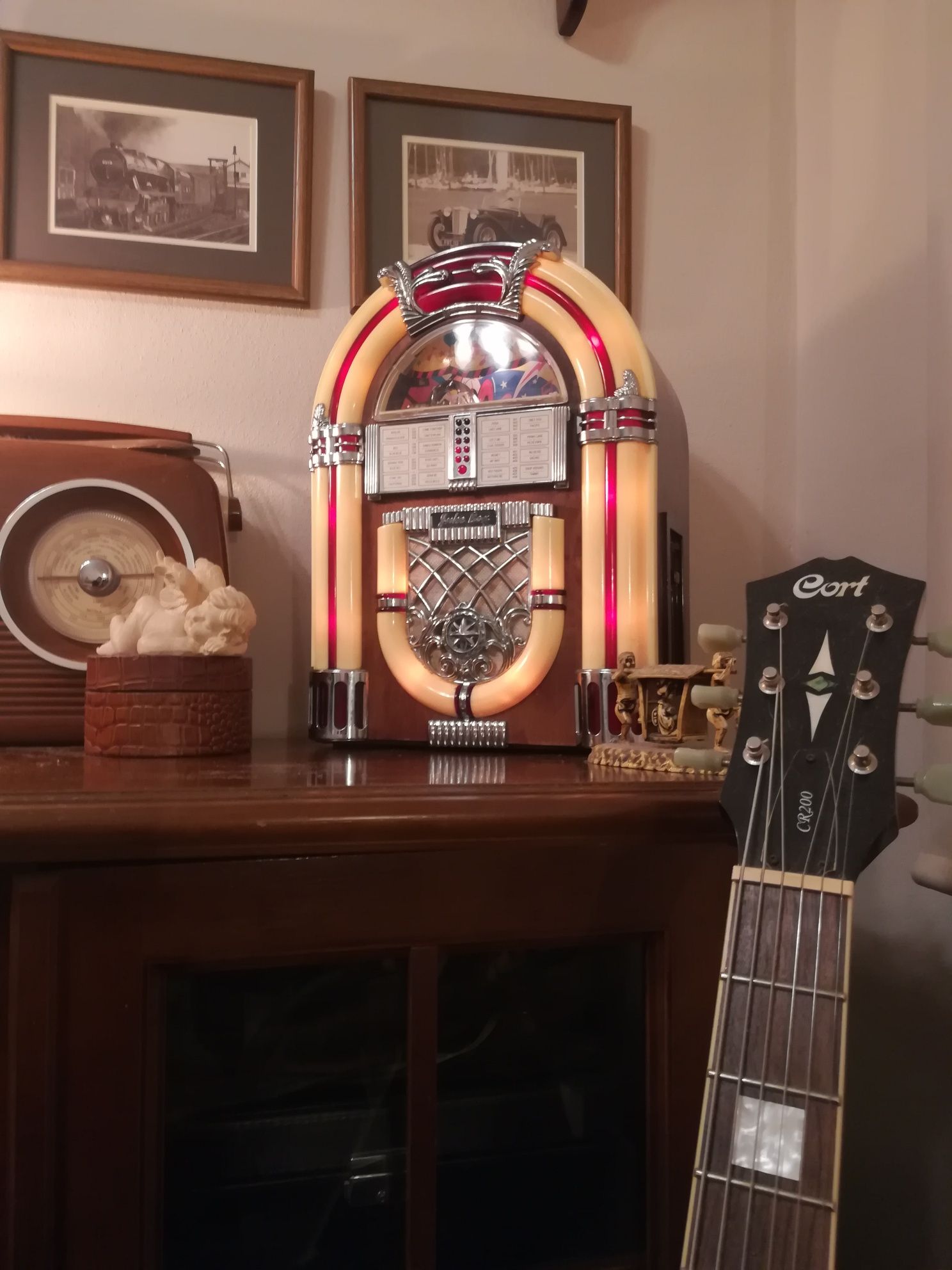 Juke box rádio k7