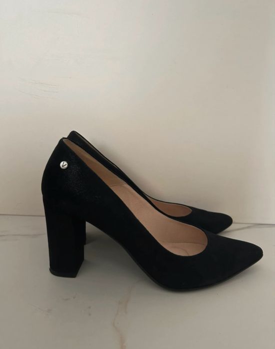 Czarne czółenka Venezia