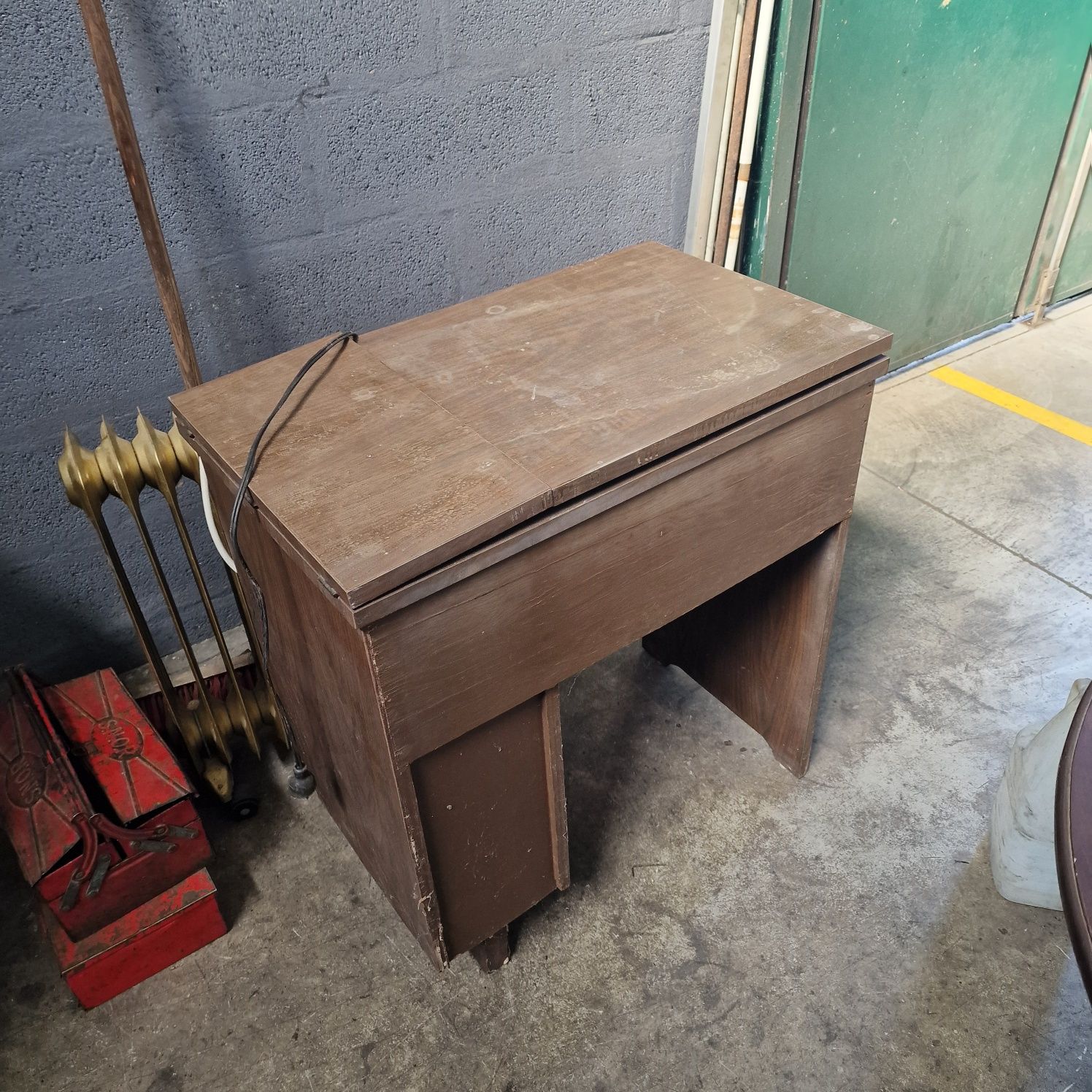 Mesa de costura antiga