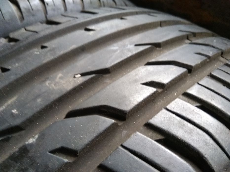 215/55R18 Continental ContiPremiumContact 2 Lato