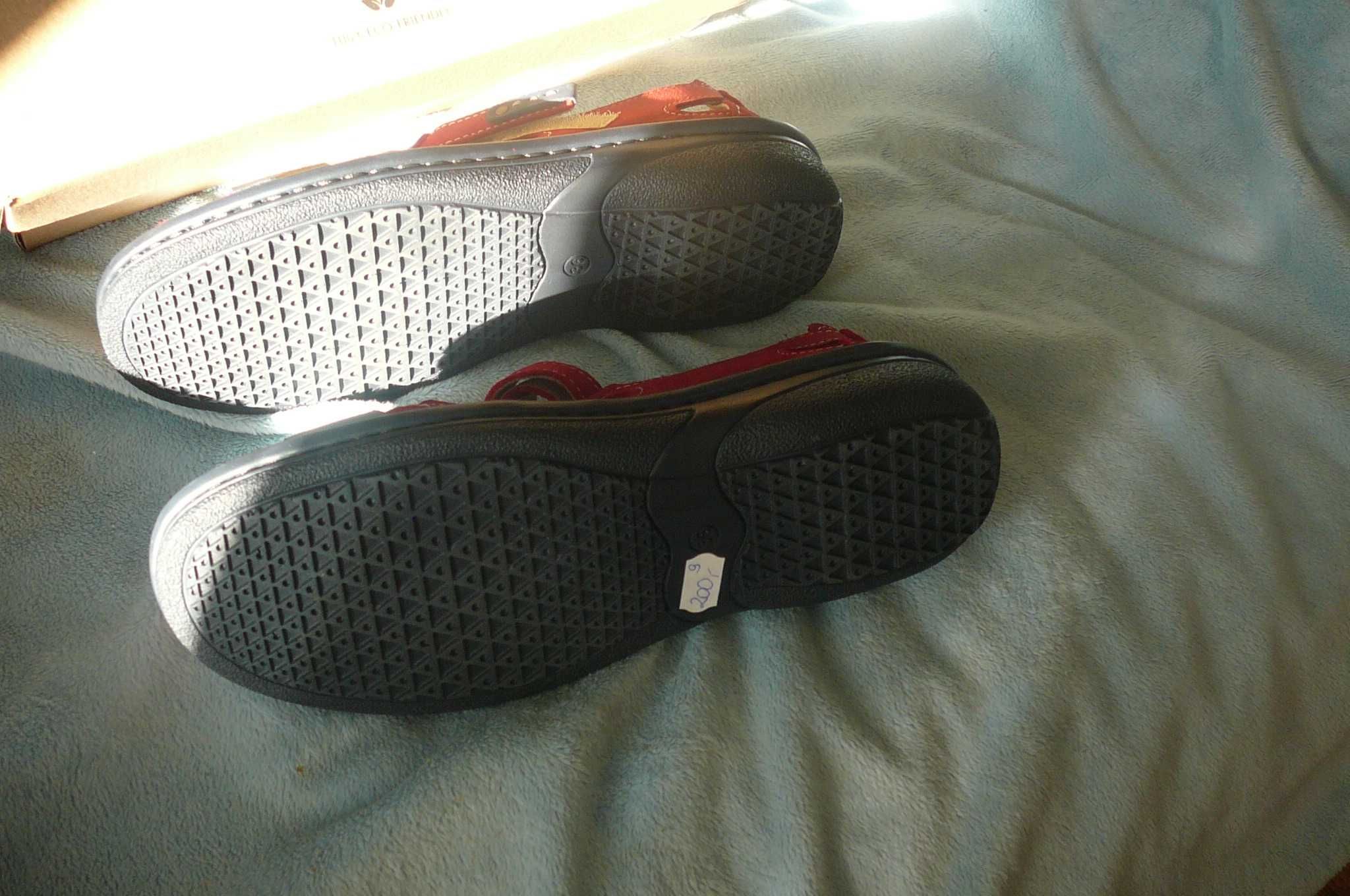 Buty  czerwone balerinki    Papilon  skóra naturalna 
rozm 36  Nowe