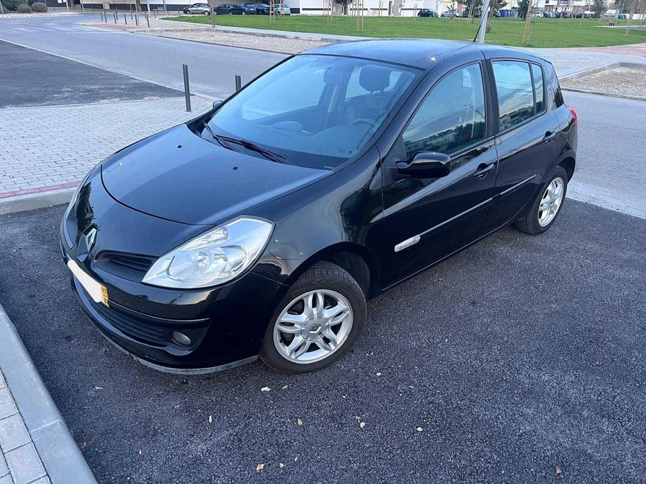Renault Clio III RipCurl 1.2 16V 75cv (para desocupar)