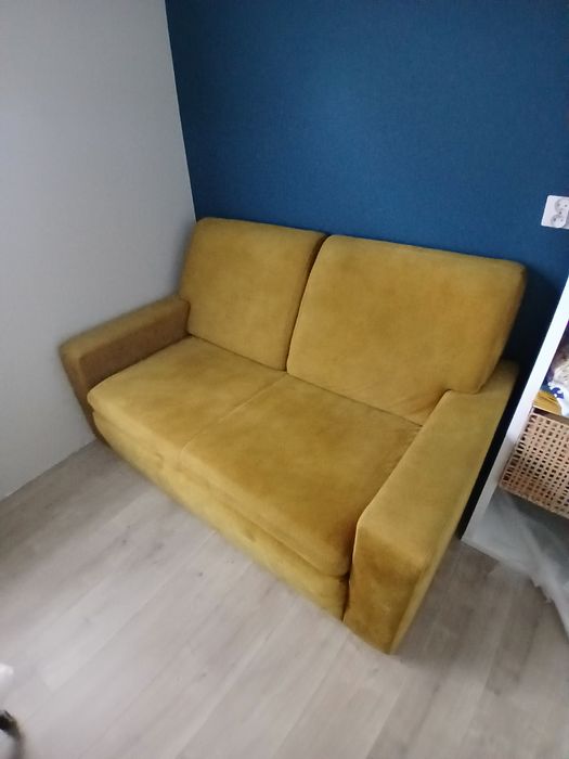 Sofa dwuosobowa żółta rozkładana Monty Agata meble 157*94 ( z dostawą)
