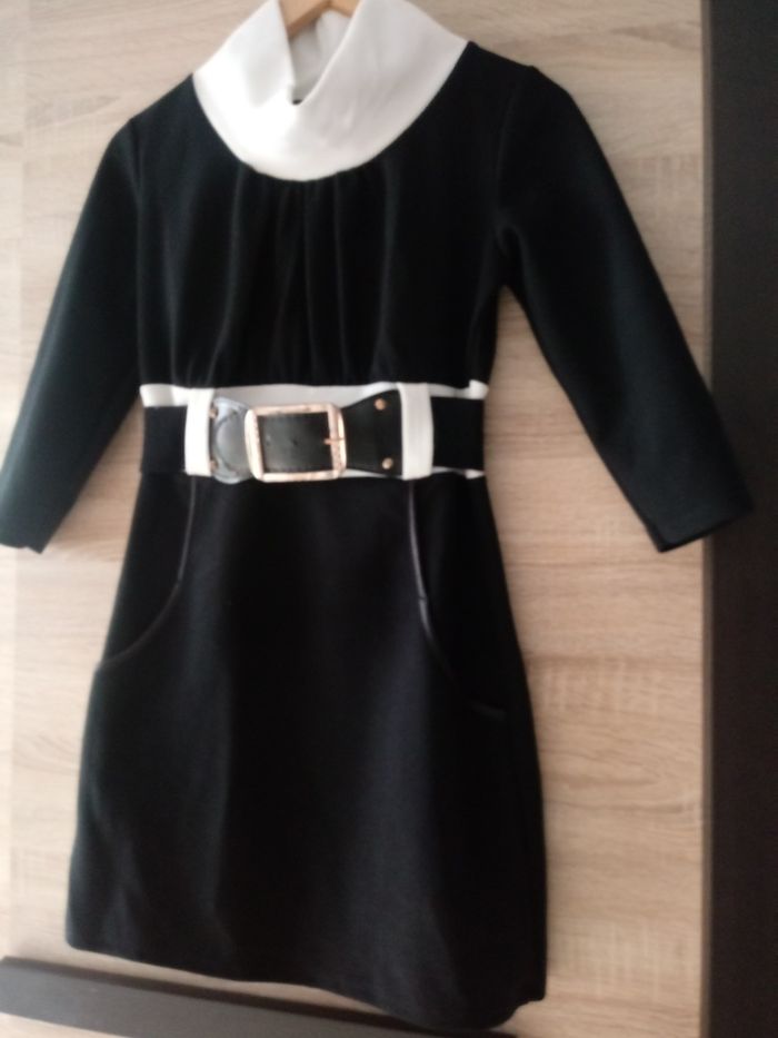 Sukienka  36 S mała czarna mini z paskiem tunika