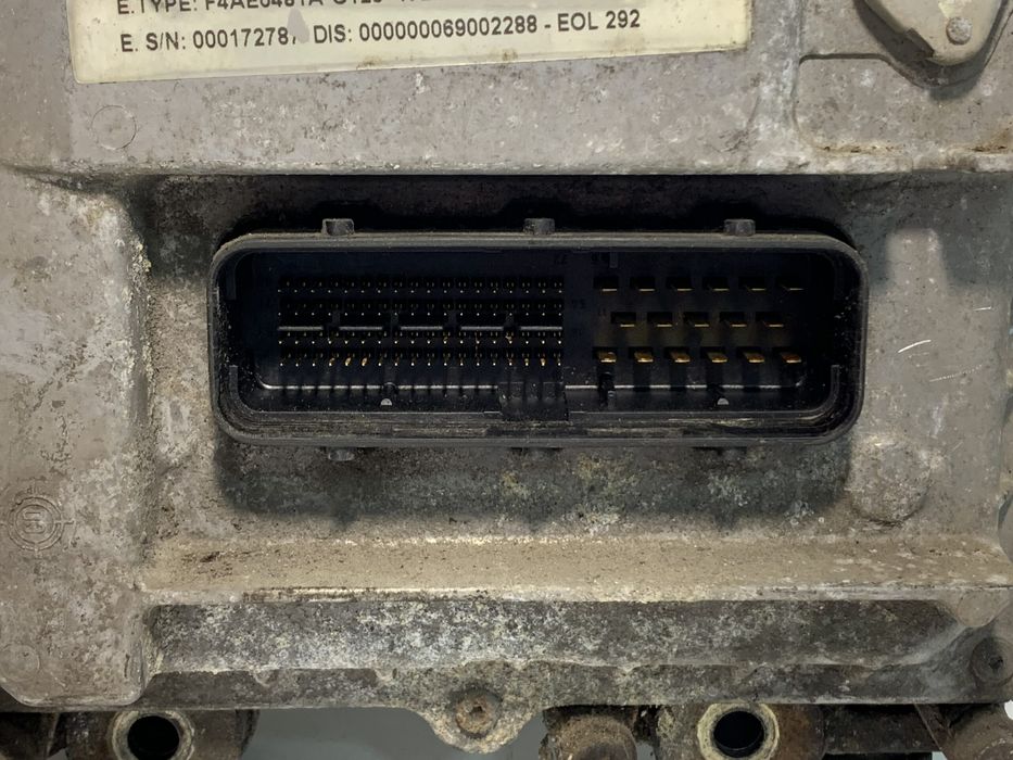 Блок управления двигателя Iveco EuroCargo 2 5.9DCI 0281010253 BOSCH