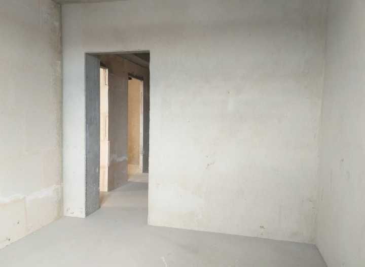 2х квартира в ЖК Зеленый Мыс, частично ремонт.