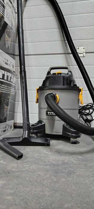 Odkurzacz przemysłowy titan