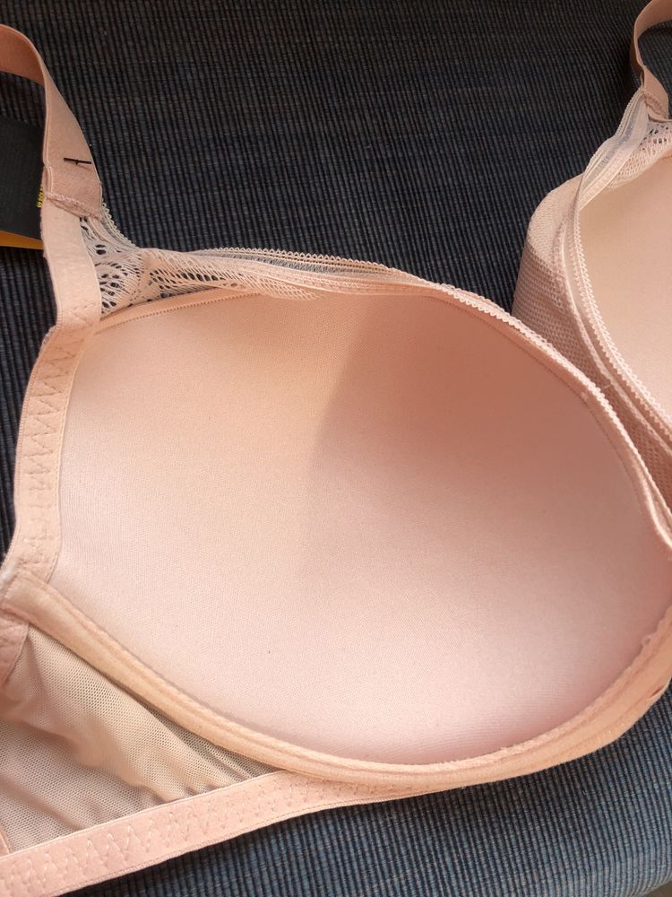 Nowy biustonosz Wonderbra 70G