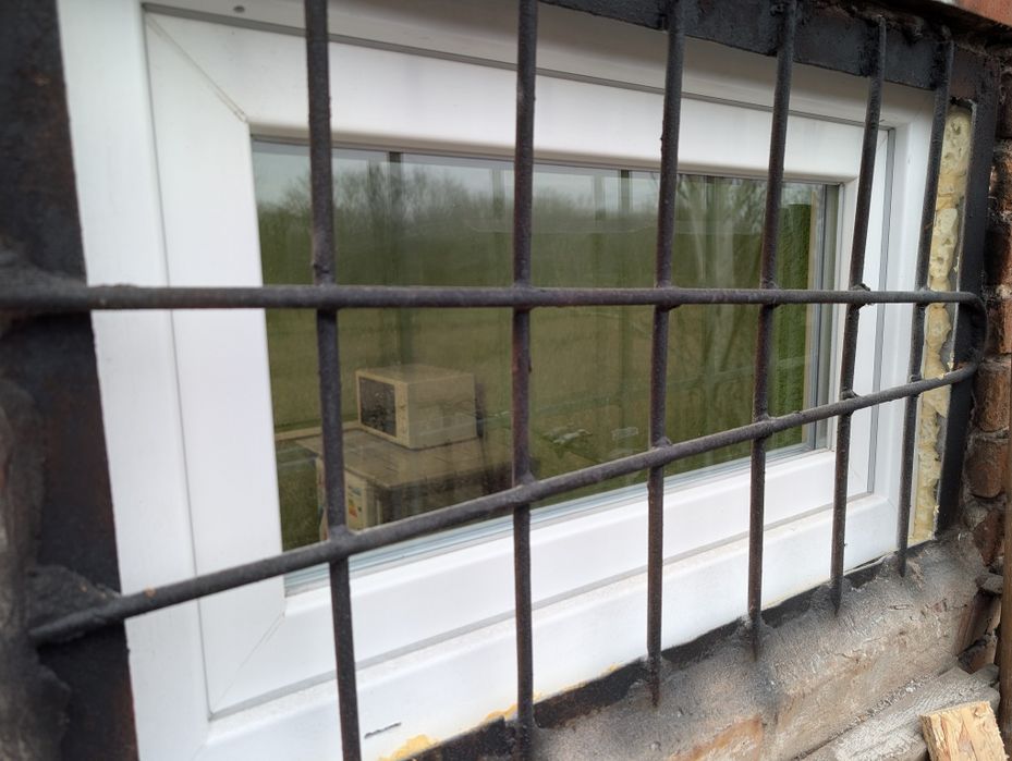 Гараж 6х4 с комнатой 4х2.2 Космонавтов , швейная фабрика