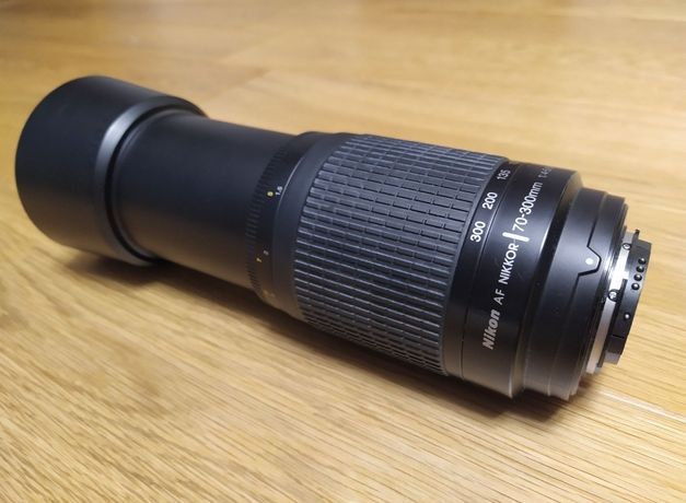 Obiektyw 70-300mm Nikkor Nikon Aparat D90 teleobiektyw teleskop