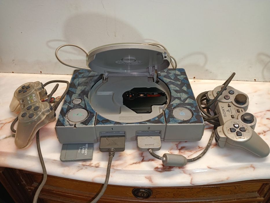 Consola de videojogos PlayStation (PS1) original,  Sony.
