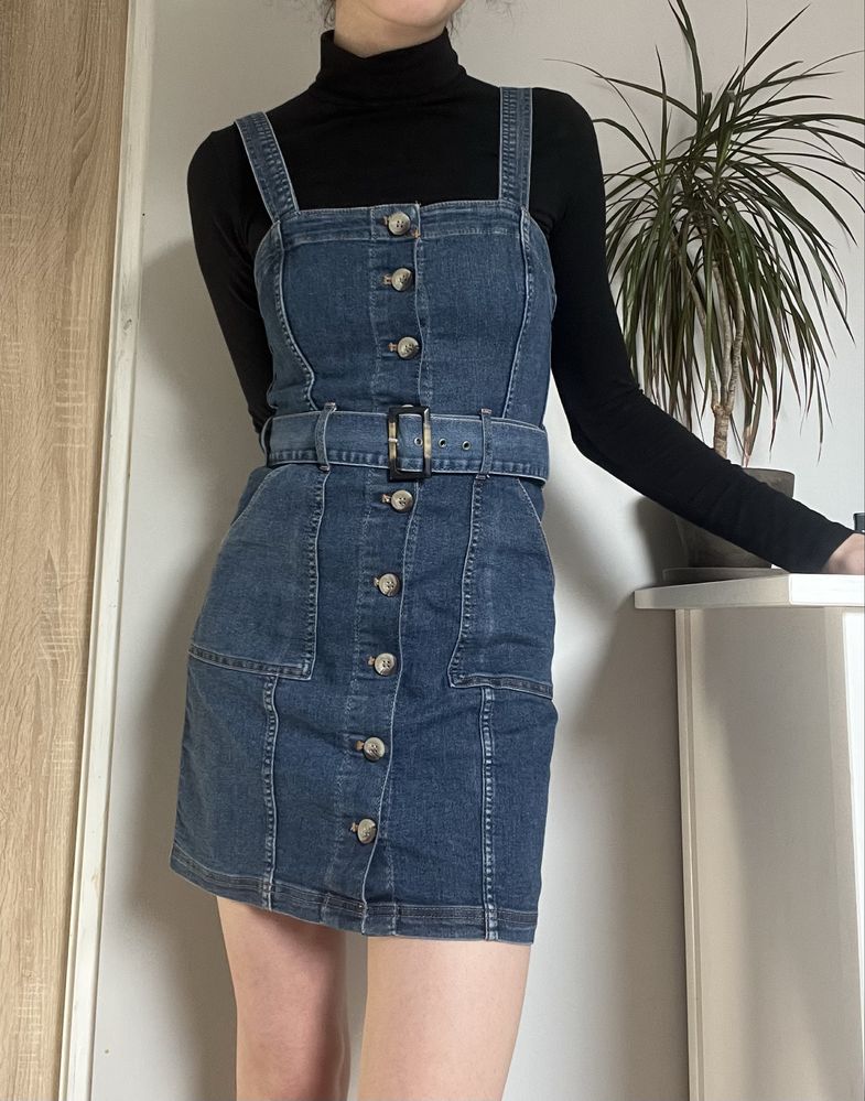 Krótka jeansowa sukienka zapinana na guziki H&M
