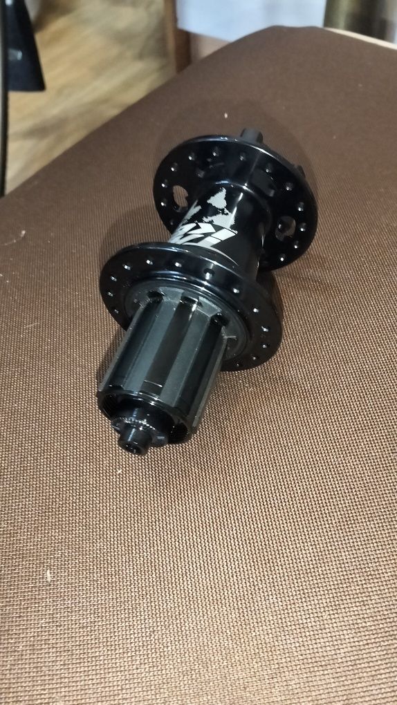 Piasta tył tanke 9x135 /12x142 dartmoor hornet stunt dh fr ns octane