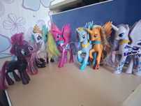 Поні з мультику My little pony