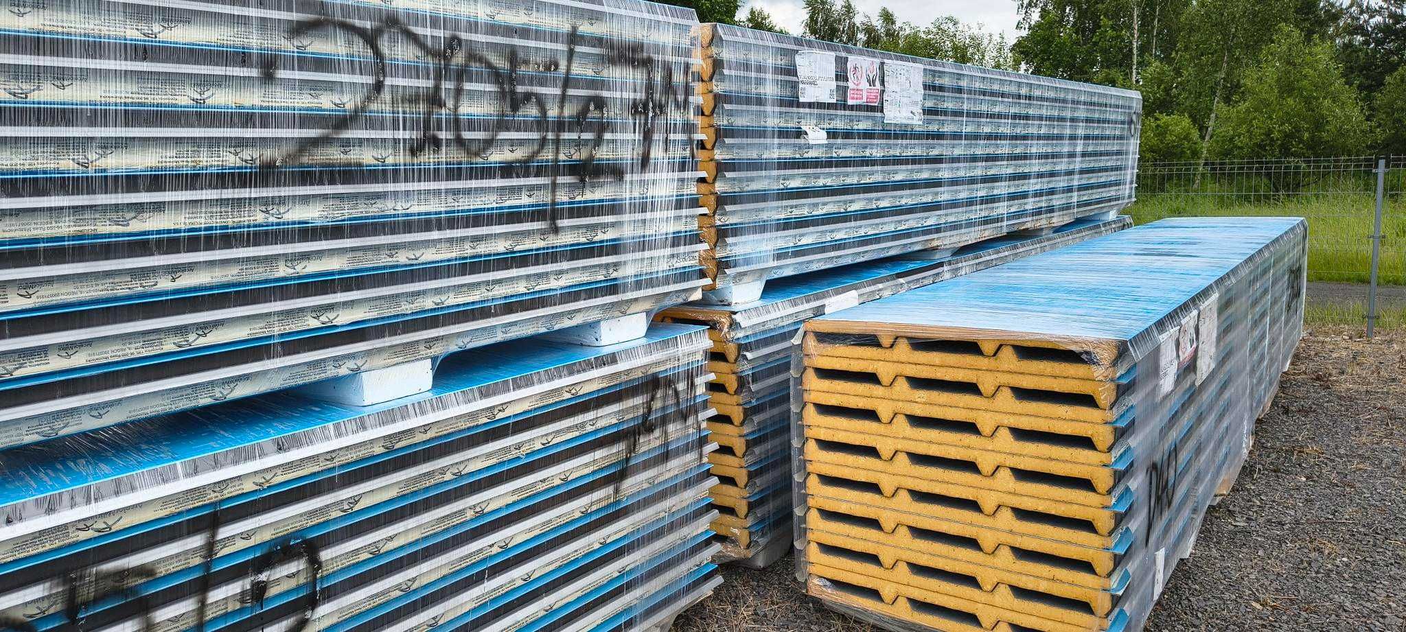 Płyta warstwowa dachowa 40mm I gatunek dostępna od ręki. PROMOCJA !
