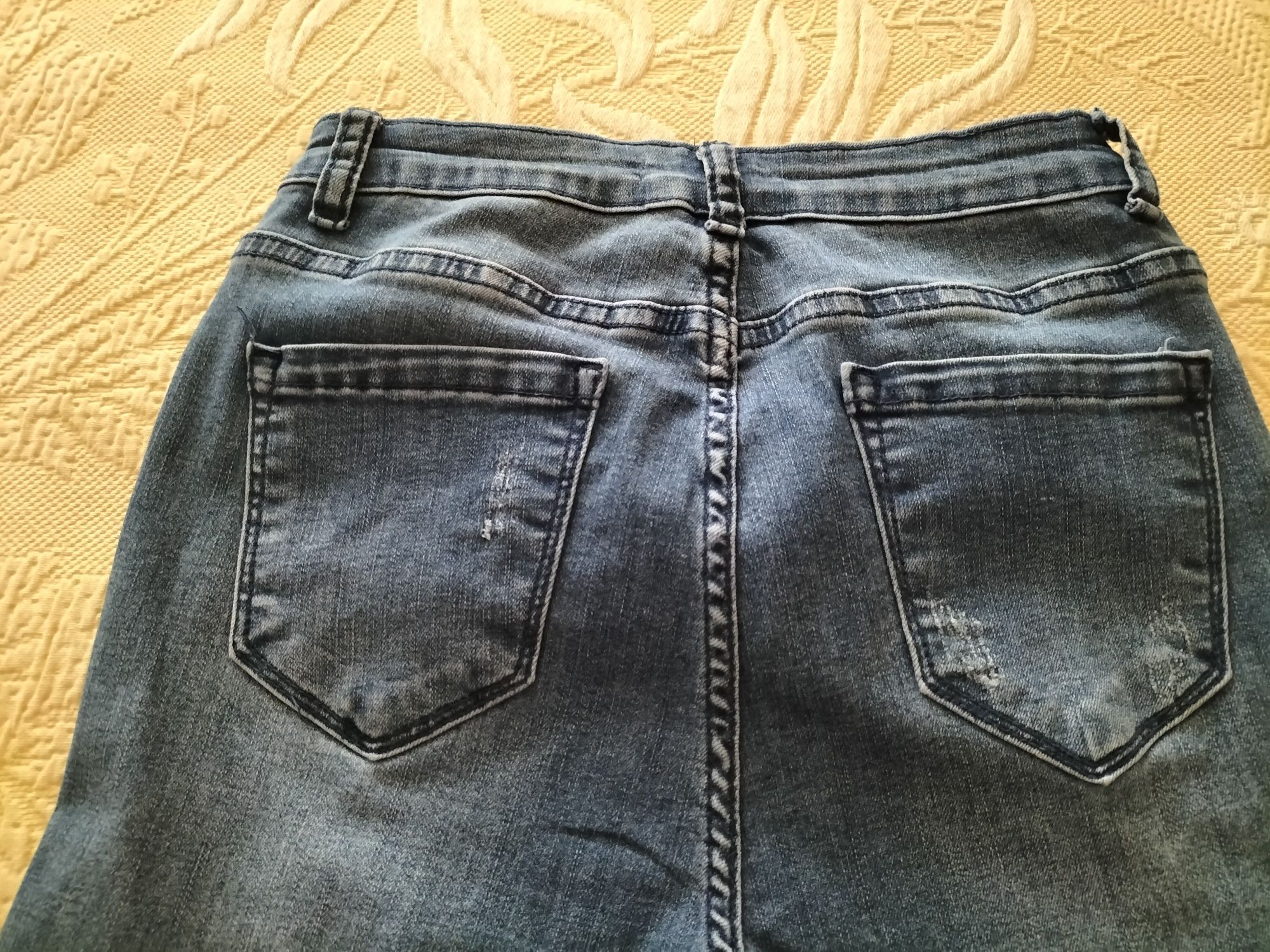 Calças de ganga skinny tamanho 36 com pérolas
