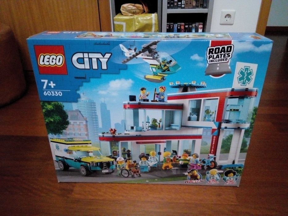 Legos descontinuados Star Wars e City