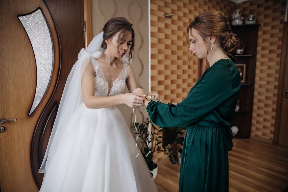 Весільна сукня