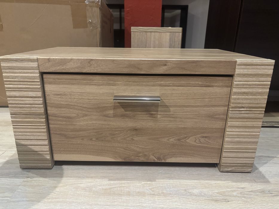 Szafka komoda toaletka mała szafeczka solidna