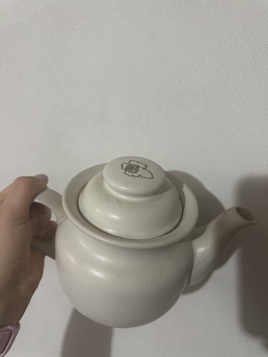 Ceramiczny czajniczek