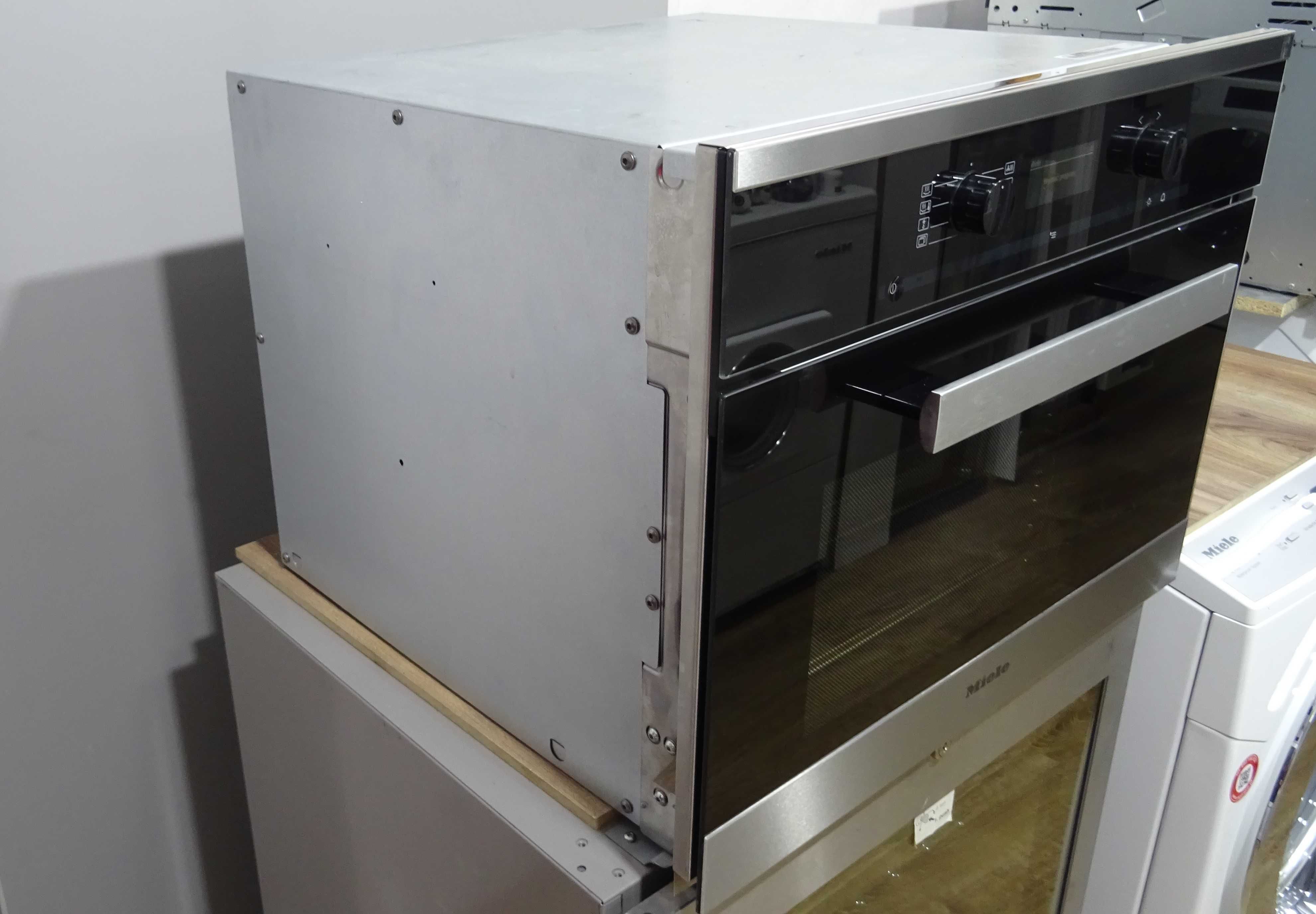 Piekarnik konwekcyjno - parowy Miele  DGC 6400 ED/CS, poj.32l